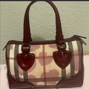 Authentic Burberry Nova Heart Set with Wallet